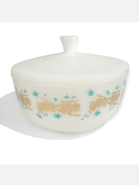 VTG Federal Milk Glass 2.5 QT Serving Bowl & lid pinecones white gold tureen